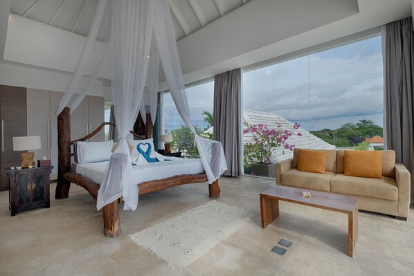 3 bedrooms, in-room safe, free WiFi, bed sheets - Tropical 3 BR Villa only Few Minutes Drive to Echo Beach, Your Canggu Getaway! (Mengwi)