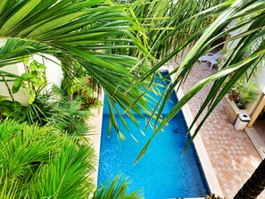 Pool - Penthouse Coralina with large private terrace for BBQ. 1 street to beach. (Centro)