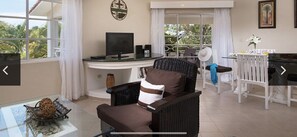 TV, stereo - Lifestyle The Crown Suite (Puerto Plata)