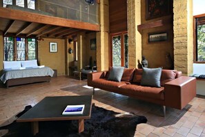 2 bedrooms, iron/ironing board - Corymbia Cottage – Broke's Secluded Escape for max 4 guests (Broke)