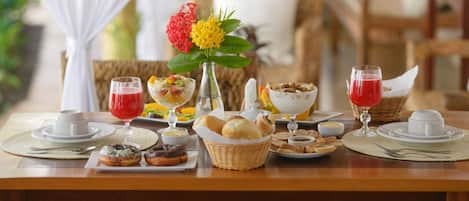 Petit déjeuner buffet compris tous les jours