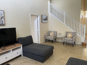 House | Living area | Flat-screen TV - 5 Bedroom Pool Home (Davenport)