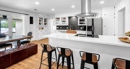 Triple L-Lakefront w/ Kayaks, boat & jet ski lifts