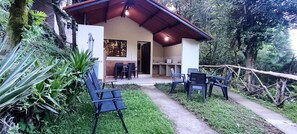 Family Cabin, Private Bathroom, Courtyard Area | Bed sheets - Bosques del Tibet (Santa Ana)