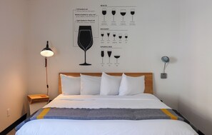 Suite (Milton) | Premium bedding, pillowtop beds, in-room safe, laptop workspace - The FINCH (Walla Walla)