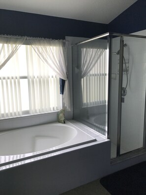 House | Bathroom | Towels - 4 Bedroom Pool Home (Davenport)