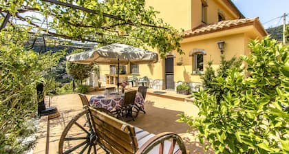 Spacious, Sublime Villa just 15km to Barcelona!