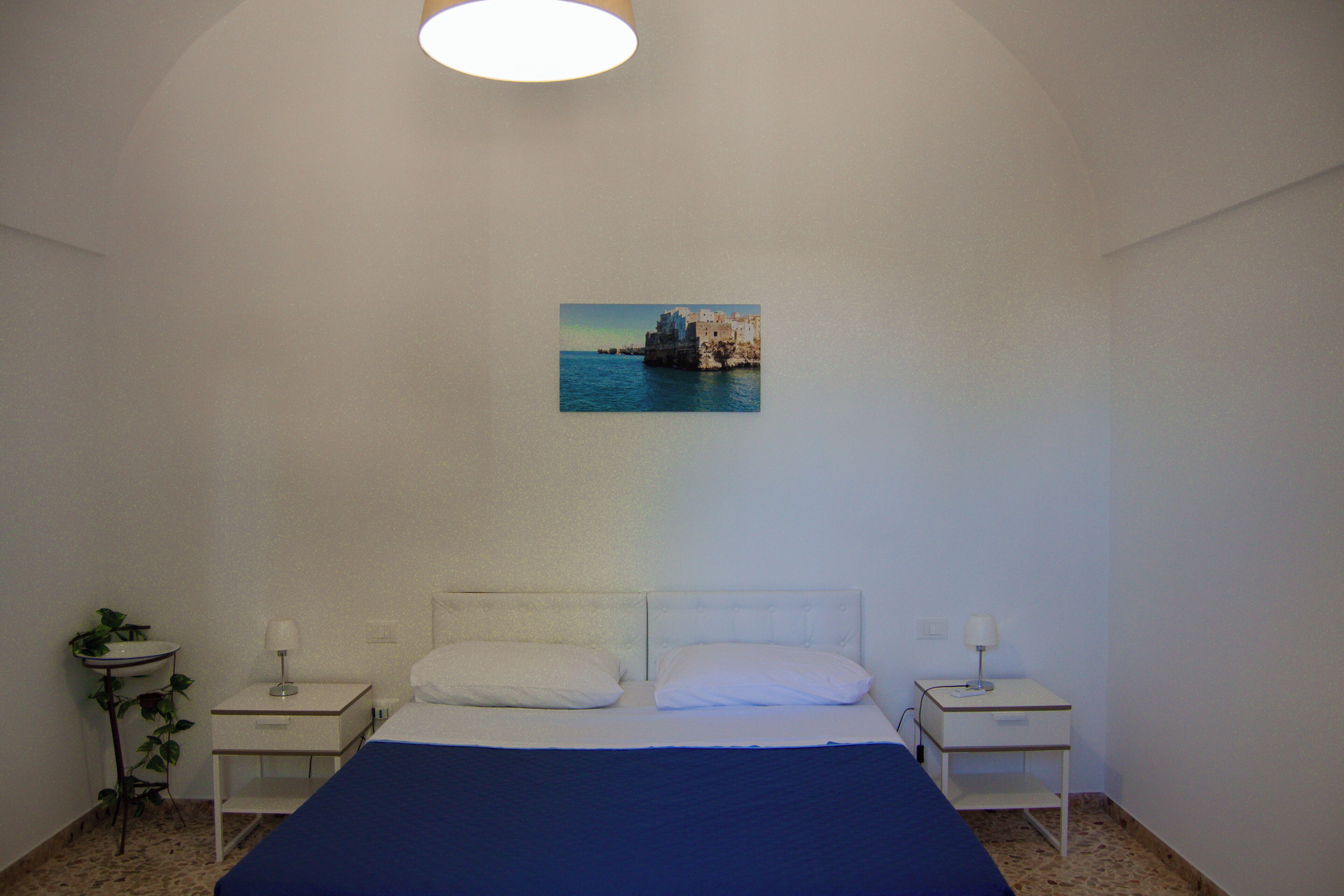 2 bedrooms, iron/ironing board, travel cot, WiFi