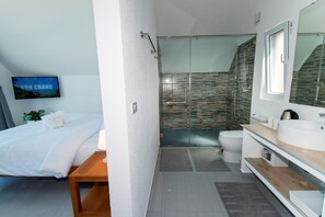 Hair dryer, towels, toilet paper