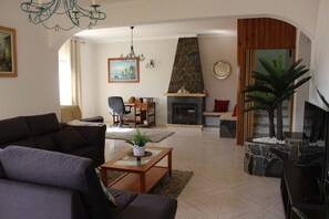 TV connectée, cheminée