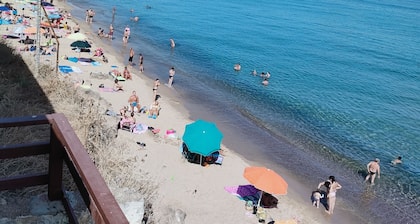 HOLIDAY HOUSE IN MUCERA DIRECTLY BY THE SEA