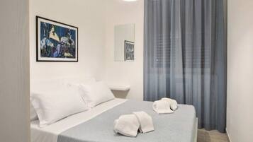 4 camere, ferro/asse da stiro, Wi-Fi, lenzuola