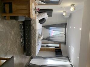 Interior - Celovska cesta 74 Ljubljana 1000 (Ljubljana)