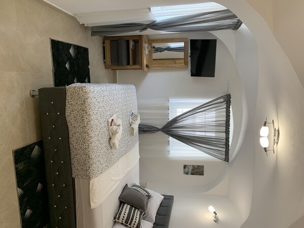 8 Schlafzimmer