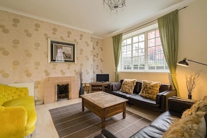 Apartment | Living area