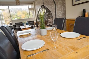 Leilighet | Spiseområde på rommet