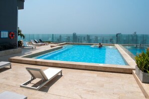 Indoor pool, outdoor pool - Murano Elitte Apartment (Cartagena)