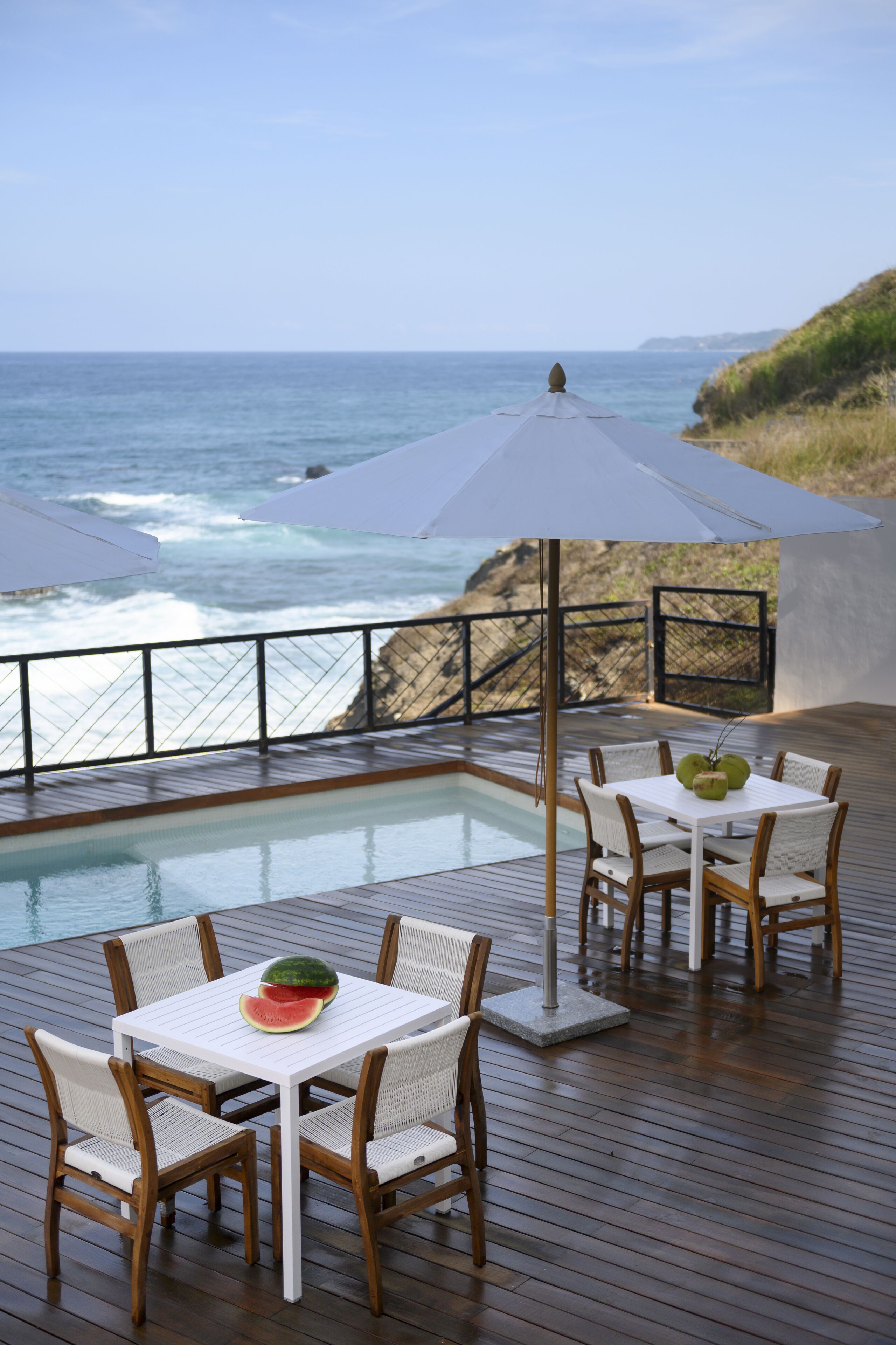 2 piscinas al aire libre, sillones reclinables de piscina