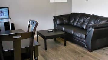 Superior Room (Upstairs) | Living room