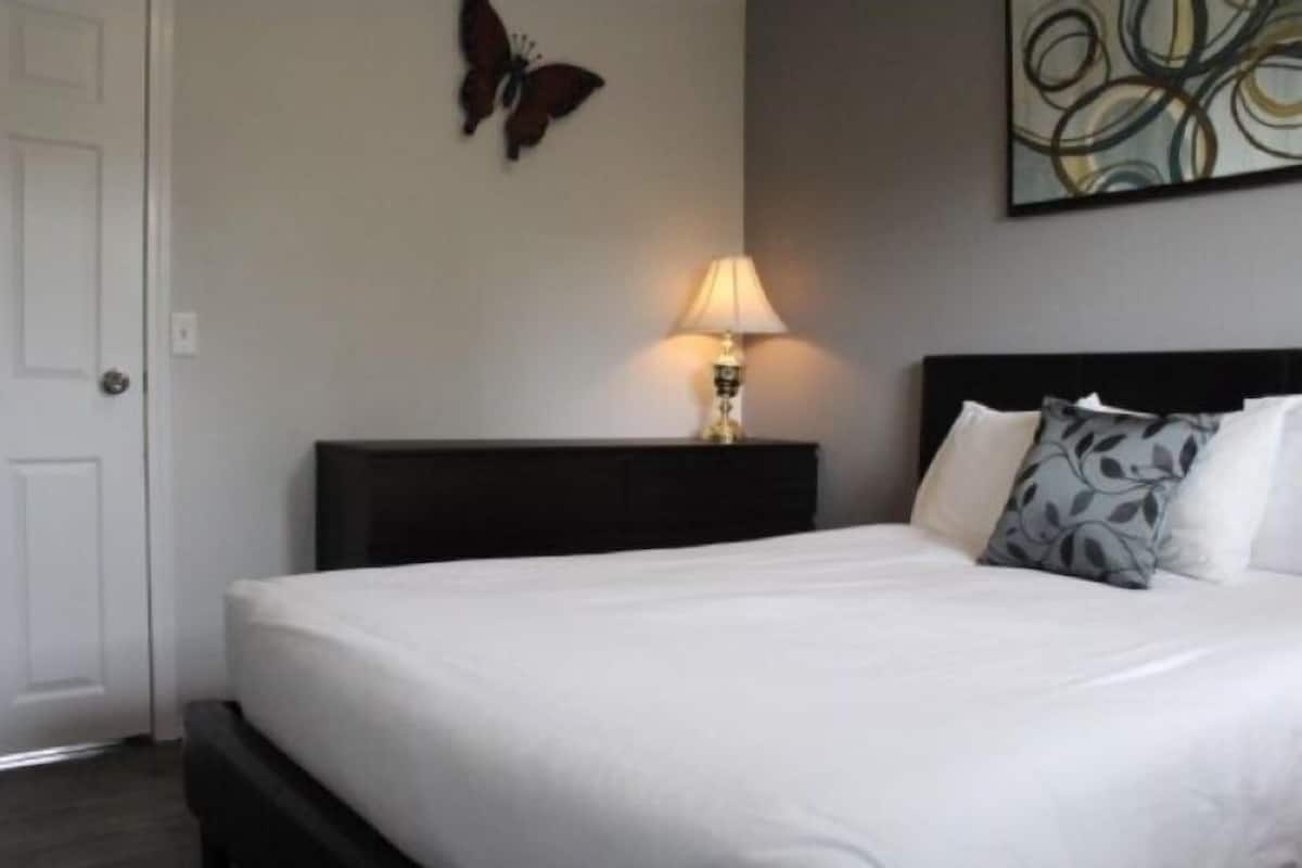 Superior Room (Upstairs) | Peralatan tempat tidur hipoalergenik