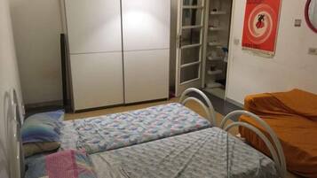 2 Schlafzimmer, Schreibtisch, WLAN