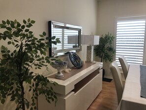 Interior - Easy stay Beachside Hove Executive spacious duplex home . Outside heated spa (Hove)