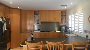 Microwave, dishwasher, coffee/tea maker, toaster