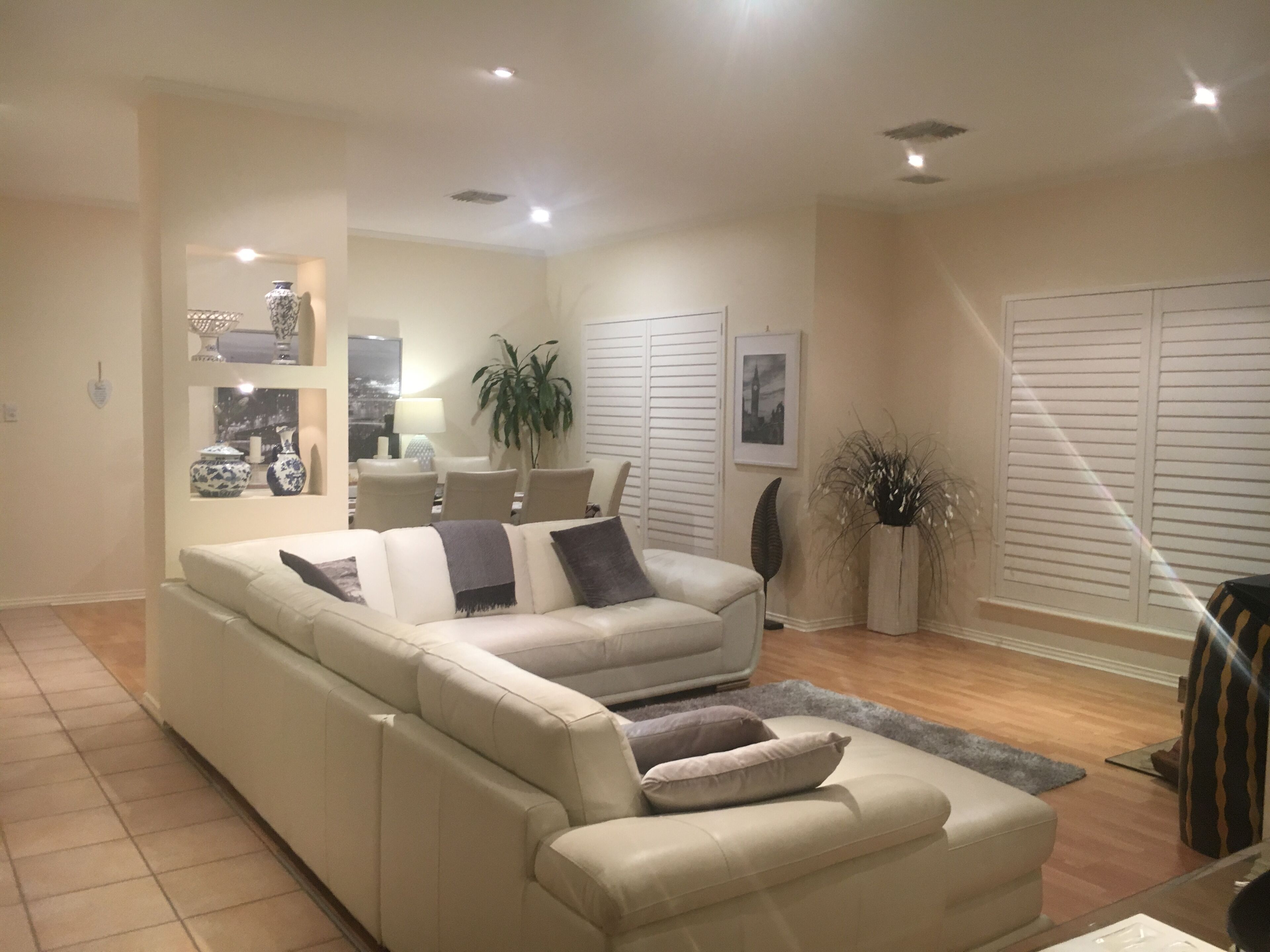 Easy stay Beachside Hove Executive spacious duplex home . Outside heated spa — image 11