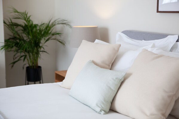 1 bedroom, Egyptian cotton sheets, iron/ironing board, WiFi