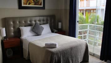Habitación básica, 1 cama doble | Wifi gratis y ropa de cama