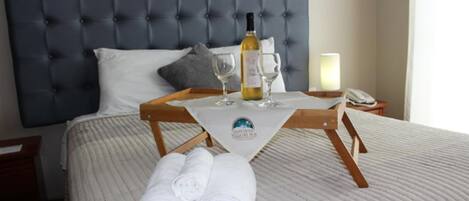 Phòng đôi phong cách lãng mạn | Truy cập Internet không dây miễn phí, bộ trải giường