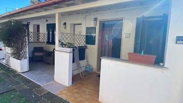 Esterni