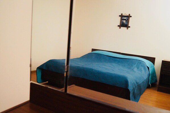 2 soverom, strykejern/-brett, wi-fi og sengetøy