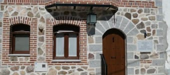 Rural apartment El Claustro with barbecue for 4 people