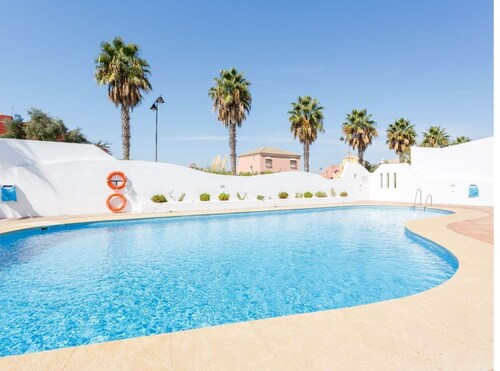 Nice apartment on golf course with pool