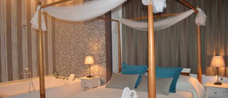1 bedroom, desk, free WiFi, bed sheets