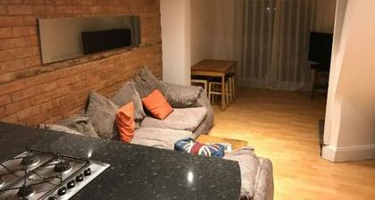 Helles, frisches, 3-stöckiges Marktstadthaus in Newent