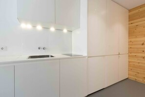 Fridge, microwave, coffee/tea maker, electric kettle