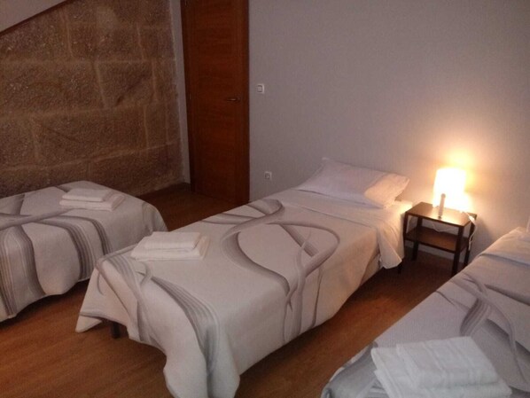 4 dormitoris, wifi i roba de llit