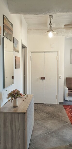2 chambres, fer et planche Ă repasser, draps fournis