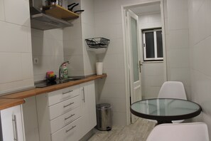 Fridge, microwave, stovetop, electric kettle