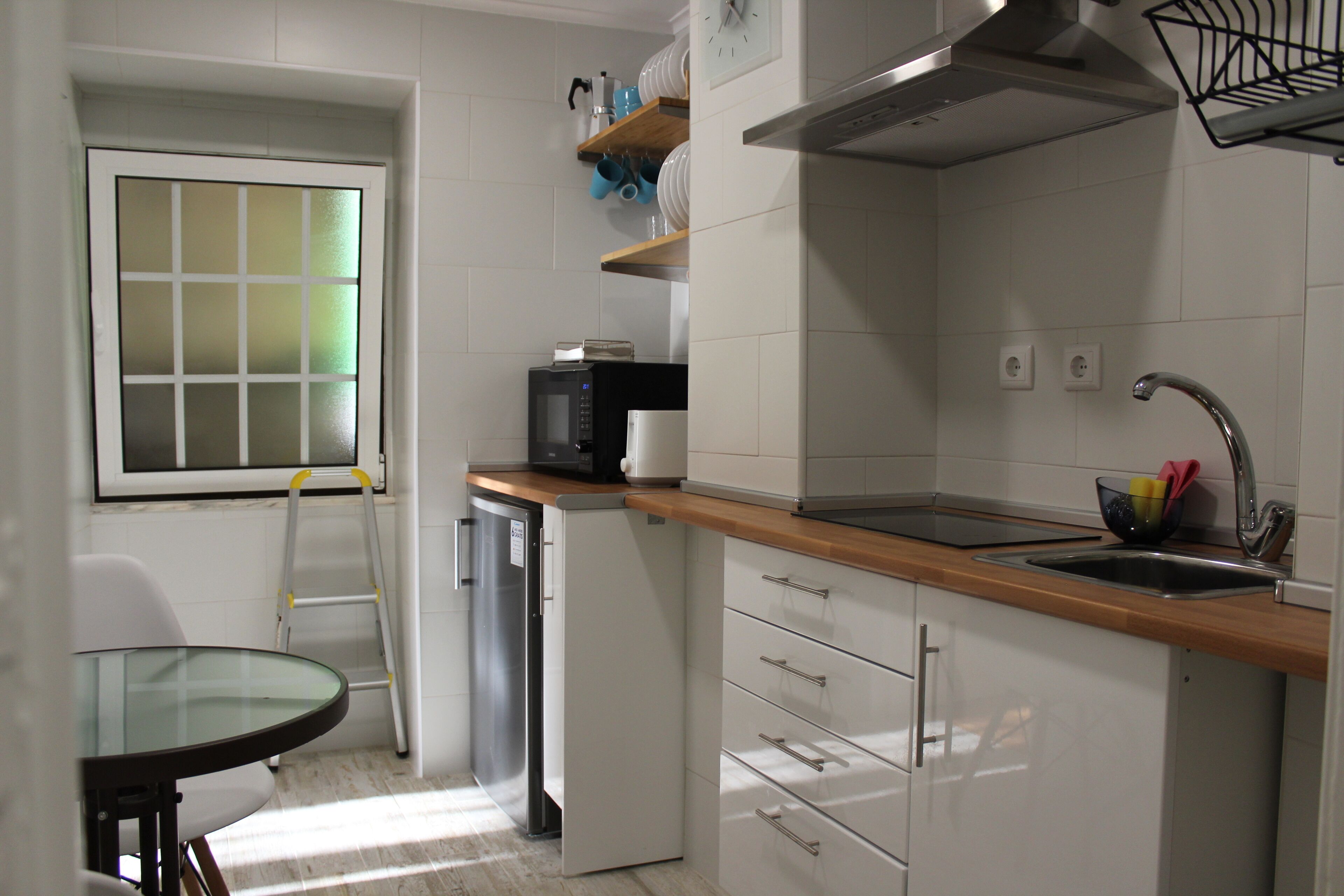 Fridge, microwave, stovetop, electric kettle