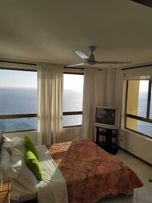 2 bedrooms - BEAUTIFUL SEA FRONT VIEW 2 (Santa Marta)