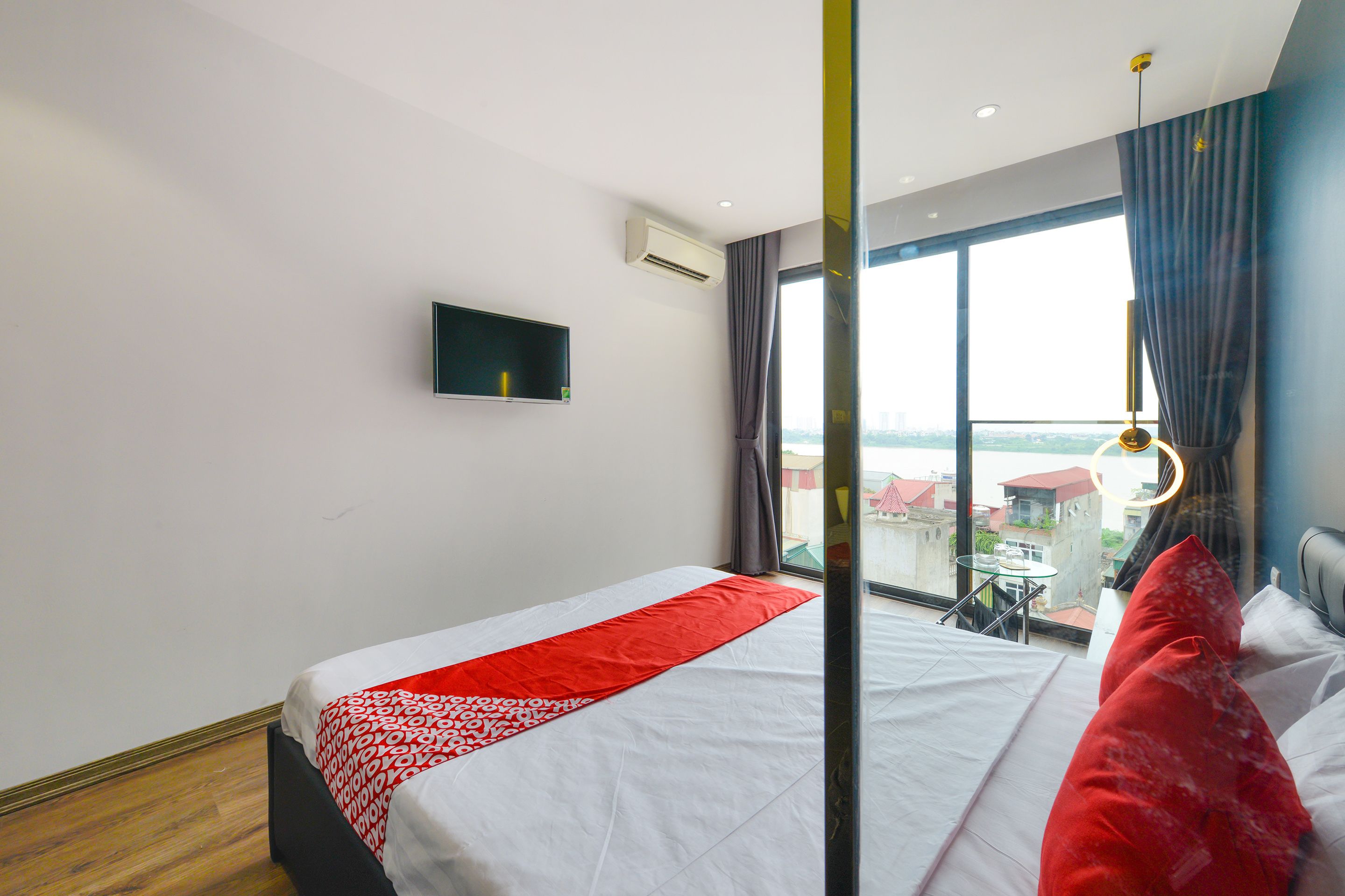 Photo - BH Riverside Hotel