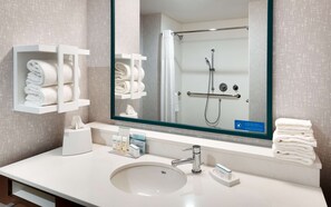Room, 1 King Bed, Accessible, Bathtub | Bathroom | Designer toiletries, hair dryer, towels - Hampton Inn Draper Salt Lake City Ut (Draper)
