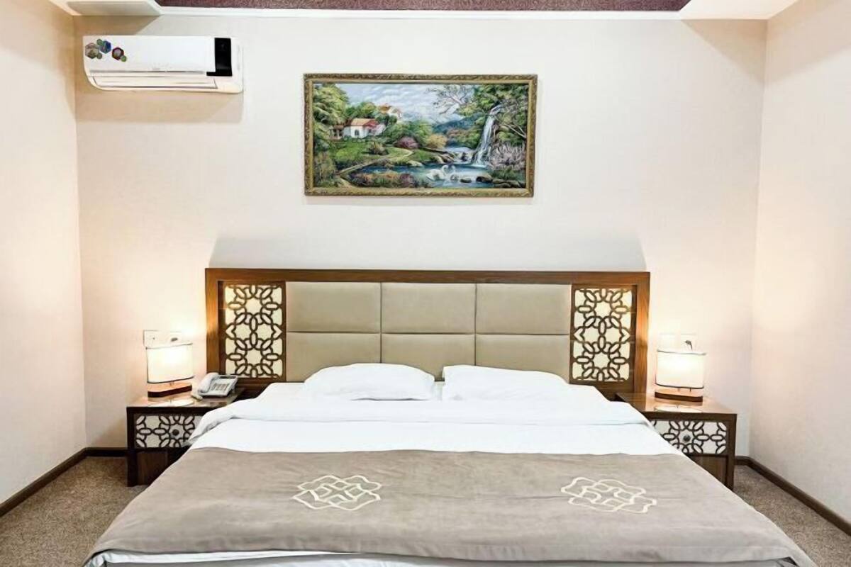 In-room safe, desk, laptop workspace, soundproofing