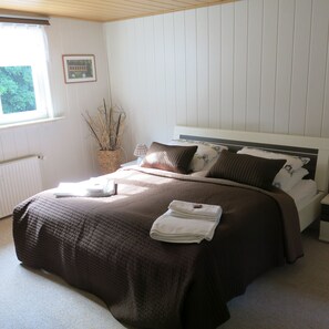 1 bedroom, iron/ironing board, WiFi, bed sheets - Apartment "Im Kupfermühlental" for hikers, cyclists and water sports (Bäk)