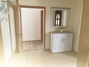 Shower, hair dryer, towels, soap - Apartment "Sandra" (Heilbad Heiligenstadt)