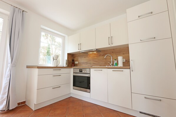 Køleskab, mikrobølgeovn, ovn, opvaskemaskine