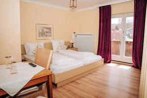 2 chambres, accĂšs Internet, draps fournis